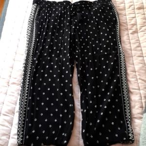 Black with white pattern ankle pants